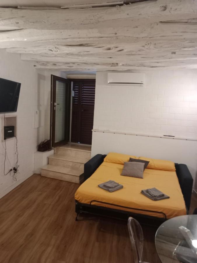 Abbalughente Central Rooms Cagliari Eksteriør bilde